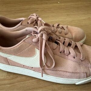 Nike Women's Blush Pink Suede Low-Top Sneakers with White Swoosh